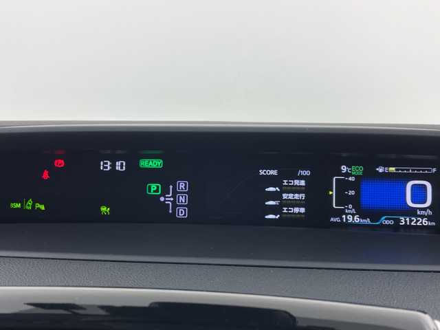 トヨタ プリウス A ツーリングセレクション 大阪府 2017(平29)年 3.2万km ホワイトパールクリスタルシャイン トヨタセーフティセンス/　・プリクラッシュセーフティ/　・レーンディパーチャーアラート/　・オートマチックハイビーム/　・レーダークルーズコントロール/モデリスタエアロ/純正メモリナビ/　　CD/DVD/BT/フルセグTV/バックカメラ/LEDオートライト/フォグランプ/合皮レザーシート/前席シートヒーター/純正17インチアルミホイール/ブラインドスポットモニター/ヘッドアップディスプレイ/パーキングサポート/クリアランスソナー/スマートキー/ビルトインETC