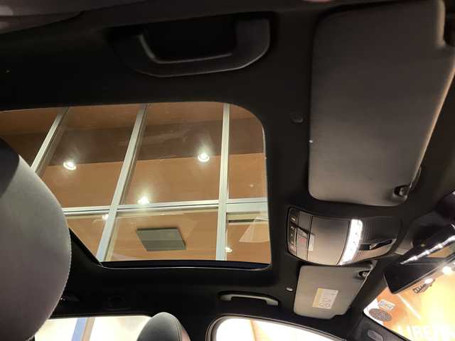 メルセデス・ベンツ Ｃ２００ ワゴンローレウスEDスポーツプラスP 宮城県 2021(令3)年 5.1万km モハーベシルバー レザーエクスクルーシブパッケージ/レーダーセーフティパッケージ/ヘッドアップディスプレイ/Burmesterサウンドシステム/パノラミックスライディングルーフ/純正ナビゲーションシステム/フルセグTV/360°カメラシステム/ブラックレザーシート/シートベンチレーション/シートヒーター/メモリ機能付きパワーシート/マルチビームLEDヘッドライト/オートマチックハイビーム/キーレスゴー/パワーバックドア/純正18インチAW/置くだけ充電器