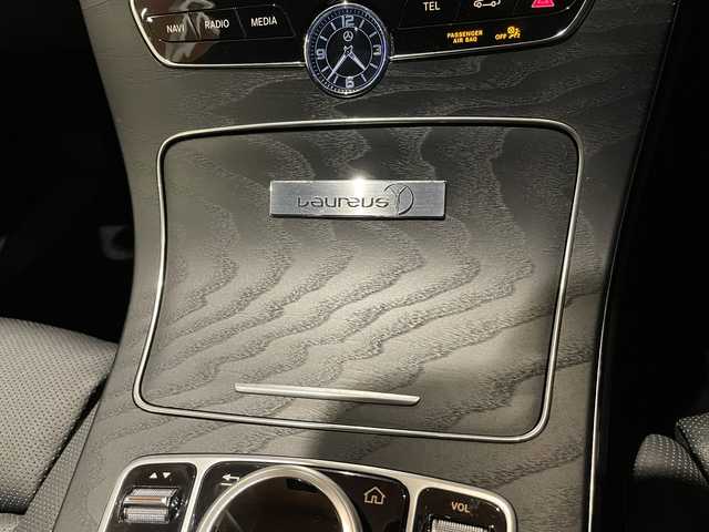 メルセデス・ベンツ Ｃ２００ ワゴンローレウスEDスポーツプラスP 宮城県 2021(令3)年 5.1万km モハーベシルバー レザーエクスクルーシブパッケージ/レーダーセーフティパッケージ/ヘッドアップディスプレイ/Burmesterサウンドシステム/パノラミックスライディングルーフ/純正ナビゲーションシステム/フルセグTV/360°カメラシステム/ブラックレザーシート/シートベンチレーション/シートヒーター/メモリ機能付きパワーシート/マルチビームLEDヘッドライト/オートマチックハイビーム/キーレスゴー/パワーバックドア/純正18インチAW/置くだけ充電器