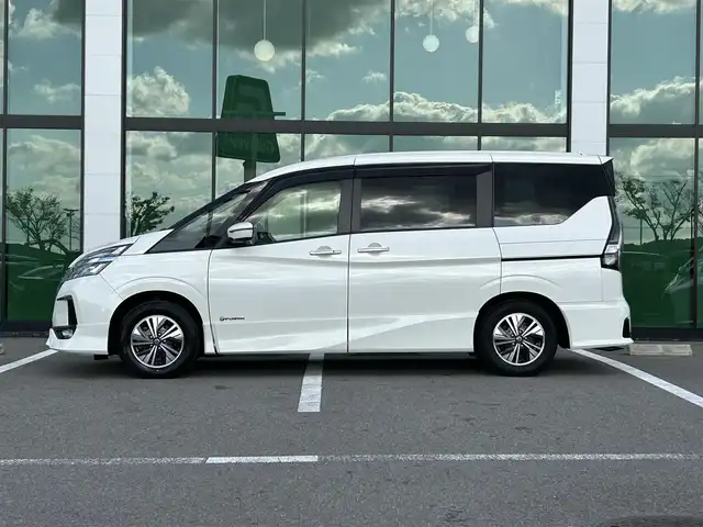 日産 セレナ