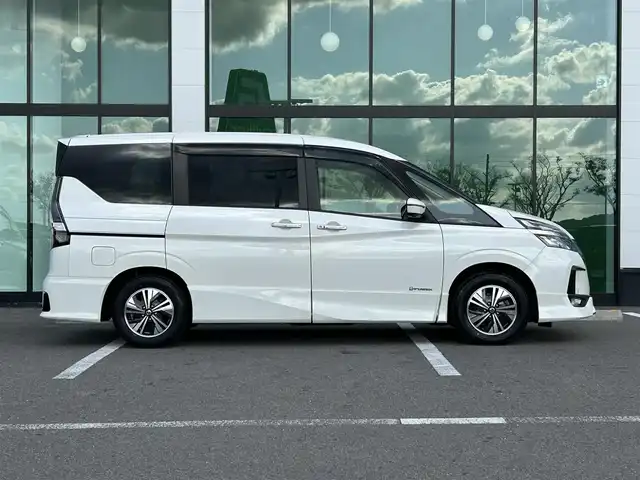 日産 セレナ