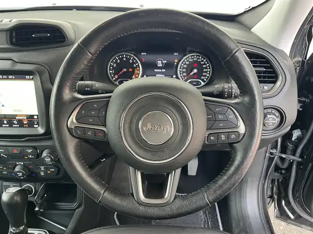 クライスラー・ジープ ジープ レネゲード リミテッド 高知県 2019(平31)年 7万km 黒 純正ナビ/　Bluetooth/フルセグ/　CD/DVD/AM/FM/ワンオーナー/バックカメラ/ビルトインETC/クルーズコントロール/ドライブレコーダー/プッシュスタート/スマートキー/パワーシート/シートヒーター/レザーシート/純正フロアマット/純正17インチアルミホイール/LEDヘッドライト/アイドリングストップ/MTモード付AT/ルーフレール/オートライト/盗難防止装置