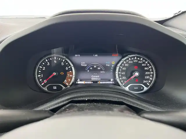 クライスラー・ジープ ジープ レネゲード リミテッド 高知県 2019(平31)年 7万km 黒 純正ナビ/　Bluetooth/フルセグ/　CD/DVD/AM/FM/ワンオーナー/バックカメラ/ビルトインETC/クルーズコントロール/ドライブレコーダー/プッシュスタート/スマートキー/パワーシート/シートヒーター/レザーシート/純正フロアマット/純正17インチアルミホイール/LEDヘッドライト/アイドリングストップ/MTモード付AT/ルーフレール/オートライト/盗難防止装置