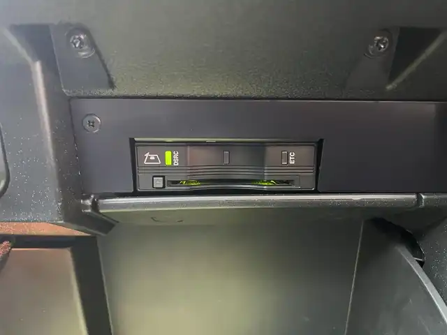 クライスラー・ジープ ジープ レネゲード リミテッド 高知県 2019(平31)年 7万km 黒 純正ナビ/　Bluetooth/フルセグ/　CD/DVD/AM/FM/ワンオーナー/バックカメラ/ビルトインETC/クルーズコントロール/ドライブレコーダー/プッシュスタート/スマートキー/パワーシート/シートヒーター/レザーシート/純正フロアマット/純正17インチアルミホイール/LEDヘッドライト/アイドリングストップ/MTモード付AT/ルーフレール/オートライト/盗難防止装置