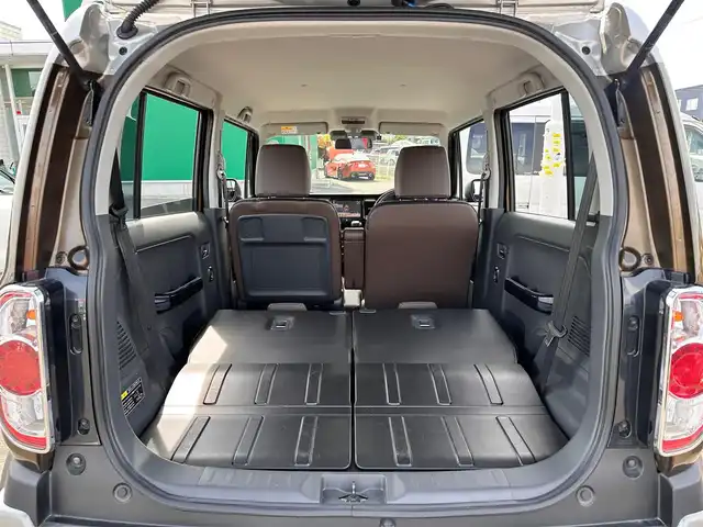 スズキ ハスラー Jスタイル Ⅲ ターボ 宮城県 2018(平30)年 2.5万km ブレイブカーキパール/スチールシルバー 全方位モニター用カメラパッケージ/・全方位モニター用カメラ/＝＝＝/デュアルカメラブレーキサポート/誤発進抑制機能/車線逸脱警報機能/ふらつき警報機能/先行車発進お知らせ機能/純正8インチナビ（CN-RZ83）/・CD/DVD/・Bluetooth/・フルセグTV/ビルトインETC/ドライブレコーダー/ハーフレザーシート/シートヒーター/革巻きステアリング/ステアリングスイッチ/パドルシフト/HIDヘッドライト/フォグランプ/オートライト/スマートキー＆プッシュスタート/スペアキー/電動格納ミラー/ルーフレール/純正15インチAW/フロアマット/Wエアバッグ