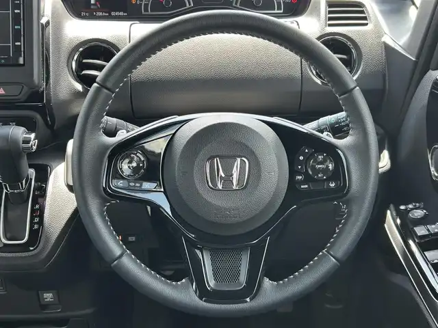 ホンダ Ｎ ＢＯＸ カスタム L ターボ 福島県 2023(令5)年 2.5万km プラチナホワイトパール ターボ/Honda SENSING/・衝突軽減ブレーキ/・オートハイビーム/・誤発進抑制機能/・後方誤発進抑制機能/・路外逸脱警報機能/・車線維持支援システム/・歩行者事故低減ステアリング/・先行車発進お知らせ機能/・標識認識機能/バックカメラ/ビルトインETC/ドライブレコーダー/ステアリングスイッチ/レーダークルーズコントロール/パドルシフト/両側パワースライドドア/横滑り防止機能/レーンキープアシスト/パーキングアシスト/ベンチシート/ハーフレザーシート/前席シートヒーター/LEDヘッドライト（AUTO機能付き）/フォグランプ/ヘッドライトレベライザー/コーナーセンサー/純正フロアマット/ドアバイザー