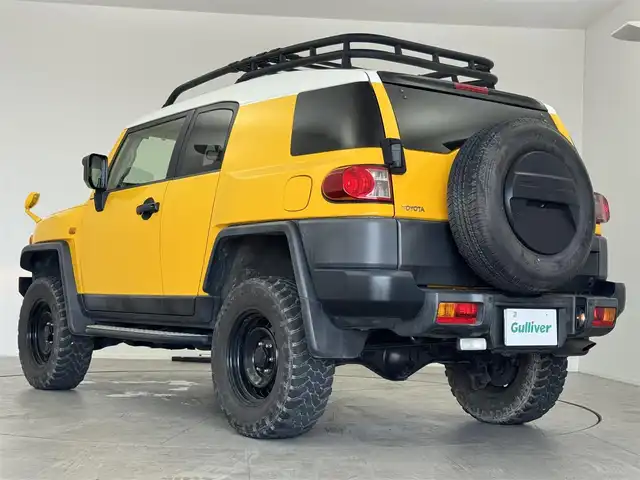 トヨタ ＦＪクルーザー オフロードパッケージ 愛知県 2012(平24)年 12.4万km イエロー/ホワイト ４ＷＤ　/サイドステップ/ルーフラック/クルーズコントロール　/フォグ　/リアデフロック　/クロールコントロール　/ナビＮＨＢＡ－Ｗ６２Ｇ　/バックカメラ　/ＥＴＣ　/ステアスイッチ　/ＵＳＢ　/リモコンキー　/フルセグＴＶ　/サイド、カーテンエアバック　/背面タイヤ