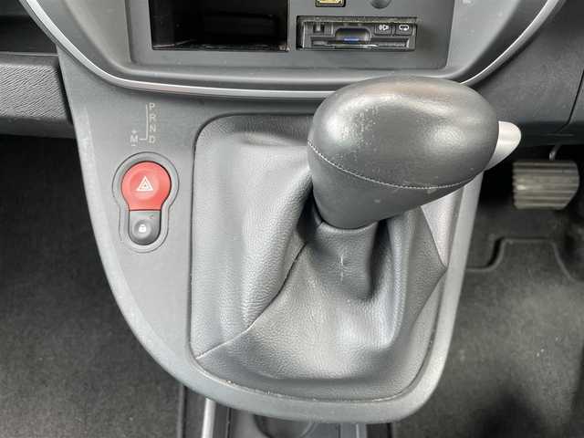 ルノー カングー ゼン 宮崎県 2018(平30)年 6万km 黄 ワンオーナー /社外後席モニター【TVW-W910】/社外SDナビ【AVIC-RZ801】/・CD/・DVD/・フルセグTV・/・Bluetooth/・SD/・USB/バックカメラ/ETC/社外前方ドライブレコーダー【HDR-351H】/両側スライドドア/ルーフレール/電動格納ドアミラー/純正フロアマット