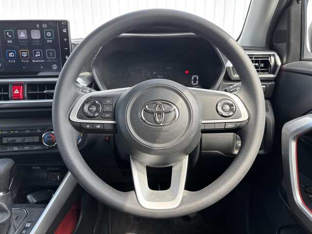 トヨタ ライズ G 滋賀県 2022(令4)年 4.9万km ファイアークォーツレッドM 9型ディスプレイオーディオ/(Bluetooth/Applecarplay)/スマートアシスト/・衝突軽減ブレーキ/・レーンキープアシスト/・先行車発進告知/・標識認識/ステアリングアシスト/コーナーセンサー/ビルトインETC/前後ドラレコ/電動パーキング/ブレーキホールド/LEDオートライト/オートハイビーム/フォグ/電動格納ミラー/S-PDL