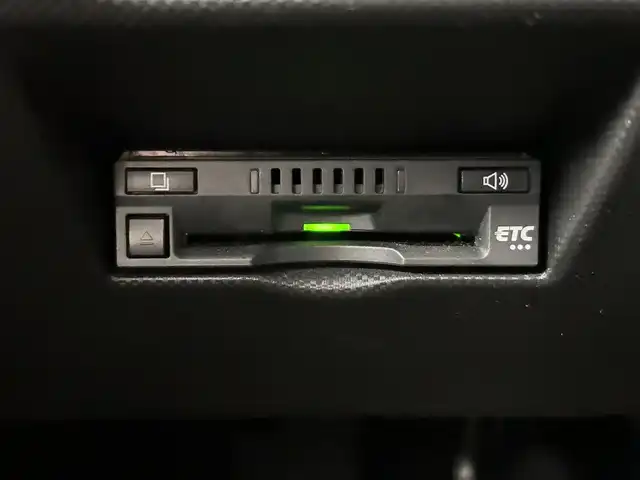 トヨタ ライズ G 佐賀県 2022(令4)年 4.9万km ファイアークォーツレッドM 9型ディスプレイオーディオ/(AM FM BT　Apple CarPlay　Android Auto　IPOD　USB HDMI)/衝突軽減ブレーキ/レーンキープアシスト/先行車発進告知/標識認識/ステアリングアシスト/ふらつき警報/コーナーセンサー/ビルトインETC/前後ドラレコ/電動パーキング/ブレーキホールド/LEDオートライト/オートハイビーム/フォグ/電動格納ミラー/S-PDL