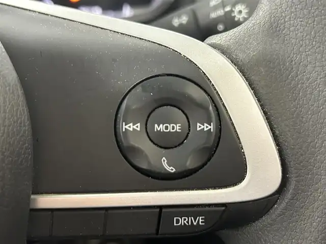 トヨタ ライズ G 佐賀県 2022(令4)年 4.9万km ファイアークォーツレッドM 9型ディスプレイオーディオ/(AM FM BT　Apple CarPlay　Android Auto　IPOD　USB HDMI)/衝突軽減ブレーキ/レーンキープアシスト/先行車発進告知/標識認識/ステアリングアシスト/ふらつき警報/コーナーセンサー/ビルトインETC/前後ドラレコ/電動パーキング/ブレーキホールド/LEDオートライト/オートハイビーム/フォグ/電動格納ミラー/S-PDL