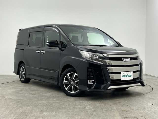 トヨタ ノア Si ダブルバイビーⅡ 三重県 2019(令1)年 2.4万km ブラック 禁煙車/純正SDナビ/CD/DVD/SD/BT/フルセグTV/バックカメラ/両側パワースライドドア/Toyota Safety Sense/・プリクラッシュセーフティ/・レーンディパーチャーアラート/・オートハイビーム/純正12.1型フリップダウンモニター/クルーズコントロール/ドライブレコーダー（前後）/コーナーセンサー/ビルトインETC2.0/アイドリングストップ