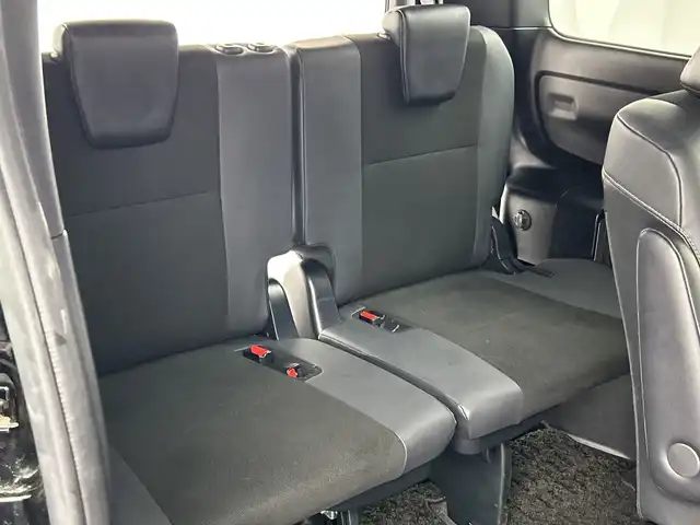 トヨタ ノア Si ダブルバイビーⅡ 三重県 2019(令1)年 2.4万km ブラック 禁煙車/純正SDナビ/CD/DVD/SD/BT/フルセグTV/バックカメラ/両側パワースライドドア/Toyota Safety Sense/・プリクラッシュセーフティ/・レーンディパーチャーアラート/・オートハイビーム/純正12.1型フリップダウンモニター/クルーズコントロール/ドライブレコーダー（前後）/コーナーセンサー/ビルトインETC2.0/アイドリングストップ