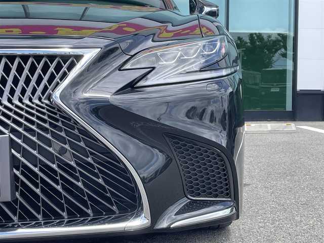 レクサス ＬＳ 500h Iパッケージ 和歌山県 2017(平29)年 7.4万km グラファイトブラックガラスフレーク 純正ナビ/パノラミックビューカメラ/革巻きステアリング/マークレビンソンサウンド/サンルーフ/三眼LEDヘッドライト/レザーシート/シートヒーター/ベンチレーション/ステアリングヒーター/ヘッドアップディスプレイ/BSM/レクサスセーフティセンス/デジタルインナーミラー/純正ドライブレコーダー/パワーバックドア/オートハイビーム/オートワイパー