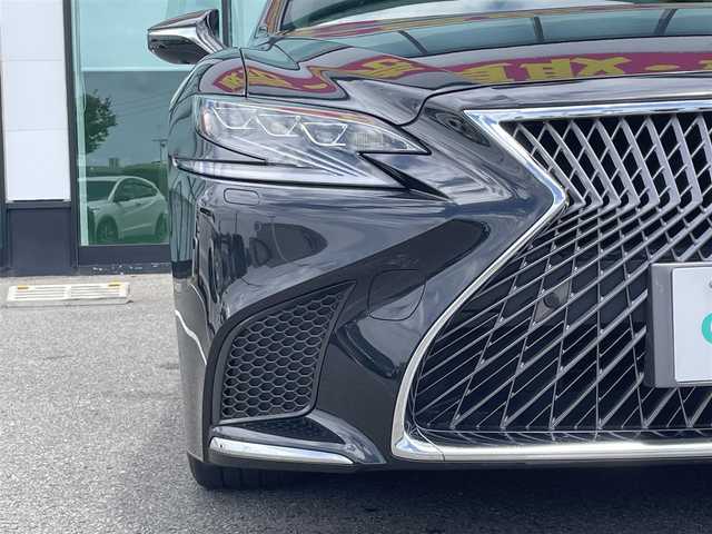 レクサス ＬＳ 500h Iパッケージ 和歌山県 2017(平29)年 7.4万km グラファイトブラックガラスフレーク 純正ナビ/パノラミックビューカメラ/革巻きステアリング/マークレビンソンサウンド/サンルーフ/三眼LEDヘッドライト/レザーシート/シートヒーター/ベンチレーション/ステアリングヒーター/ヘッドアップディスプレイ/BSM/レクサスセーフティセンス/デジタルインナーミラー/純正ドライブレコーダー/パワーバックドア/オートハイビーム/オートワイパー