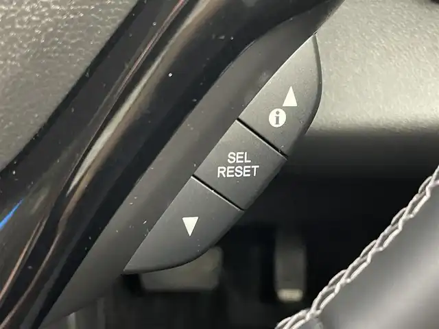 ホンダ ヴェゼル ハイブリッド Z ホンダセンシング 茨城県 2020(令2)年 3.6万km クリスタルブラックパール 純正ナビ/バックカメラ/フルセグ/衝突被害軽減ブレーキ/車線逸脱抑制装置/レーダークルーズコントロール/ETC/ドラレコ/シートヒーター/純正17インチAW/LEDヘッドライト/スマートキー