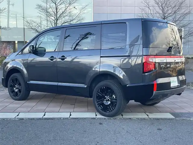 三菱 デリカＤ：５ シャモニー 福島県 2025(令7)年 0.1千km グラファイトグレーメタリック/ブラックマイカ 登録済未使用車/4WD/e-アシスト/・衝突被害軽減ブレーキシステム/・車線逸脱警報システム/・レーダークルーズコントロール/・オートマチックハイビーム/・誤発信抑制機能/純正メモリナビゲーション/【CD/DVD/Bluetooth/HDMI/フルセグTV】/型番：EX11NX/マルチアラウンドモニター/両側パワースライドドア/パワーバックドア/ハーフレザーシート/・運転席パワーシート/スマートキー/・プッシュスタート/・スペアキー/LEDヘッドライト/・オートライト/・オートハイビーム/・フォグランプ/本革巻きステアリング/・パドルシフト/・ステアリングリモコン/・ステアリングヒーター/取扱説明書/新車時保証書