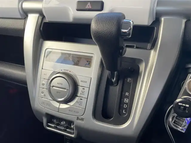 スズキ ハスラー G 道央・札幌 2018(平30)年 6.7万km ピュアホワイトP ４WD/社外ナビ(AM/FM/CD/DVD/SD/BT)/ワンセグ(走行中視聴可能)/バックカメラ/アイドリングストップ/ドアバイザー/プッシュスタート/ETC/フォグランプ/ヘッドライトレベライザー/ダウンヒルアシストコントロール/ベンチシート/シートヒーター/横滑り防止装置/盗難防止装置/衝突軽減ブレーキ/エンジンスターター/スペアキー×１/積込冬タイヤ/　　(165/60R15 18年製 溝6mm)