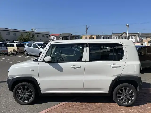 スズキ ハスラー G 道央・札幌 2018(平30)年 6.7万km ピュアホワイトP ４WD/社外ナビ(AM/FM/CD/DVD/SD/BT)/ワンセグ(走行中視聴可能)/バックカメラ/アイドリングストップ/ドアバイザー/プッシュスタート/ETC/フォグランプ/ヘッドライトレベライザー/ダウンヒルアシストコントロール/ベンチシート/シートヒーター/横滑り防止装置/盗難防止装置/衝突軽減ブレーキ/エンジンスターター/スペアキー×１/積込冬タイヤ/　　(165/60R15 18年製 溝6mm)