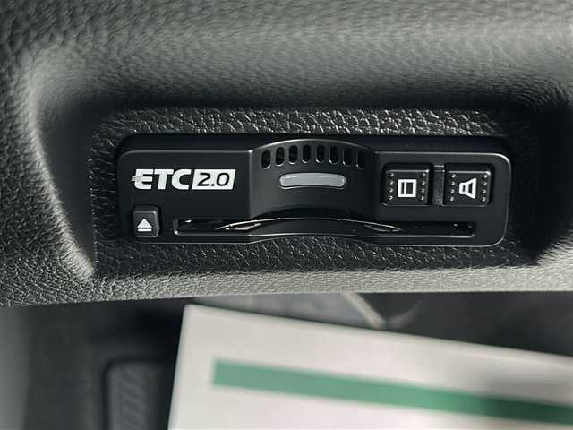 ホンダ ヴェゼル ハイブリッド e:HEV Z 三重県 2025(令7)年 0.1千km プラチナホワイトパール 登録済未使用車 /純正ナビ /バックカメラ/BSM /ワイヤレス充電器 /ビルトインETC2.0 /パワーバックドア /ステアリングヒーター/スペアキー /コーナーセンサー /レーダークルーズコントロール/レーンキープアシスト/USB・タイプC給電/シートヒーター /ハーフレザー /LEDヘッドライト/オートハイビーム/オートライト/禁煙車