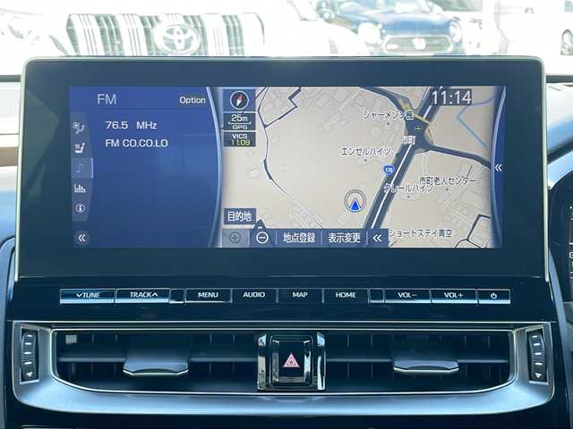 トヨタ クラウン ハイブリッド G－エグゼクティブ 大阪府 2021(令3)年 7.9万km プレシャスブラックパール TRDエアロ/トヨタセーフティセンス/プリクラッシュセーフティ/レーントレーシングアシスト/レーンディパーチャーアラート/レーダークルーズコントロール/アダプティブドライビングアシスト/ロードサインアシスト/ドライバー異常時対応システム/プロアクティブドライビングアシスト/発進遅れ告知機能/緊急時操舵支援/フロントクロストラフィックアシスト/レーンチェンジアシスト/カーブ速度抑制機能/パーキングサポートブレーキー/クリアランスソナー/ブラインドスポットモニター/電動パーキングブレーキ/ブレーキホールド/純正ナビ/フルセグTV/CD/DVD/BT/アラウンドビューモニター/デジタルインナーミラー/温冷席/ステアリングヒーター/オートワイパー/パワーシート/シートメモリー/ビルトインETC２．０/三眼LEDライト/純正アルミホイール/純正フロアマット
