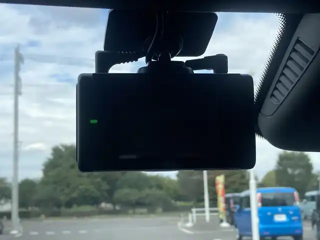 メルセデス・ベンツ Ｃ２００ 4マチック AVG AMGライン 栃木県 2017(平29)年 8.5万km イリジウムシルバー レーダーセーフティパッケージ/Burmesterサウンド/8.4インチディスプレイCOMANDシステムナビ/フルセグTV/DVD/Bluetooth/バックカメラ/DSRC ETC/前後ドライブレコーダー/レザーARTICOシート/シートヒーター/パワーシート/レーダークルーズコントロール/パドルシフト/純正ベースキャリア積込/社外17インチAW+スタッドレスタイヤ積込/エアサス/スマートキー×2