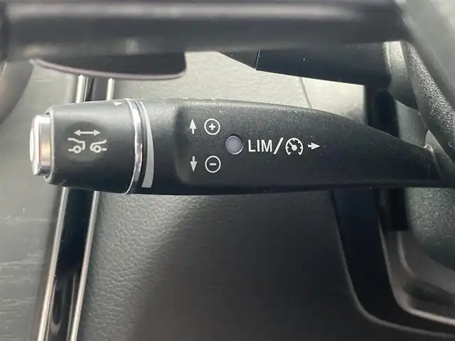 メルセデス・ベンツ Ｃ２００ 4マチック AVG AMGライン 栃木県 2017(平29)年 8.5万km イリジウムシルバー レーダーセーフティパッケージ/Burmesterサウンド/8.4インチディスプレイCOMANDシステムナビ/フルセグTV/DVD/Bluetooth/バックカメラ/DSRC ETC/前後ドライブレコーダー/レザーARTICOシート/シートヒーター/パワーシート/レーダークルーズコントロール/パドルシフト/純正ベースキャリア積込/社外17インチAW+スタッドレスタイヤ積込/エアサス/スマートキー×2