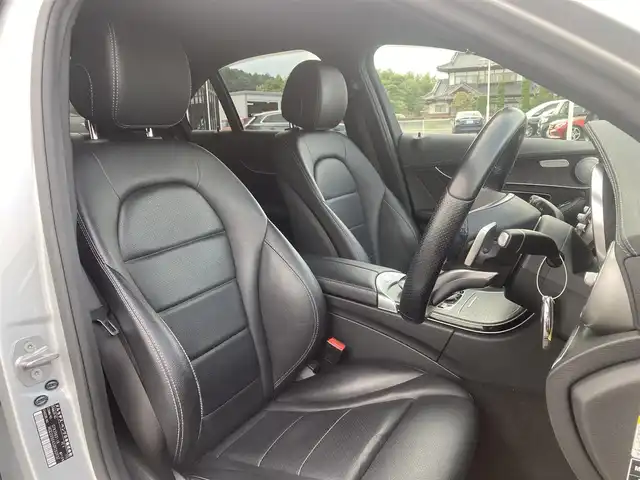 メルセデス・ベンツ Ｃ２００ 4マチック AVG AMGライン 栃木県 2017(平29)年 8.5万km イリジウムシルバー レーダーセーフティパッケージ/Burmesterサウンド/8.4インチディスプレイCOMANDシステムナビ/フルセグTV/DVD/Bluetooth/バックカメラ/DSRC ETC/前後ドライブレコーダー/レザーARTICOシート/シートヒーター/パワーシート/レーダークルーズコントロール/パドルシフト/純正ベースキャリア積込/社外17インチAW+スタッドレスタイヤ積込/エアサス/スマートキー×2