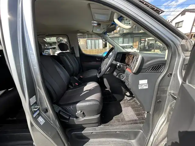 日産 エルグランド ハイウェイスター 愛知県 2005(平17)年 11.5万km スパークリングシルバー 登録時走行距離１１５１４２キロ/純正ナビゲーション/ＡＭＦＭラジオ/ＤＶＤ/ＣＤ/MD/ワンセグＴＶ/バックカメラ/ＥＴＣ/片側パワースライドドア/純正フロアマット/クォーターガラス開閉/純正アルミホイール/フォグランプ/ＡＦＳ/スペアキー/取扱説明書