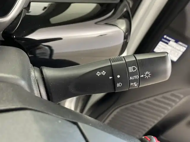 スズキ スペーシア カスタム HYBRID XS 鹿児島県 2021(令3)年 5.3万km ピュアホワイトP 純正ナビ/（AM/FM/CD/DVD/Bluetooth/フルセグ）/バックカメラ/両側パワースライドドア/シートヒーター/レーダークルーズコントロール/レーンキープアシスト/ドライブレコーダー/ETC/純正フロアマット/オートライト/オートハイビーム/純正AW15インチ/ハーフレザーシート/横滑り防止装置