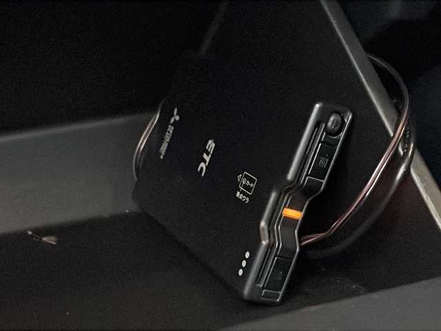 スバル フォレスター ハイブリッド X－ブレイク 道北・旭川 2021(令3)年 5.3万km クリスタルブラックシリカ /4WD//禁煙車//社外ナビ/BT/CD/DVD/SD//オレンジステッチ入り撥水シート//全席シートヒーター//アイサイトコアテクノロジー//サイドビューモニター//後退時ブレーキアシスト//プリクラッシュブレーキ//車線逸脱警報//ACC//革巻きステアチング//ステアリングスイッチ//ハンドルヒーター//パドルシフト//XMODE//バックカメラ//サイドカメラ//オートエアコン//LEDヘッドライト//オートライト//フォグランプ//リアフォグランプ//オートワイパー//ルーフレール//ドアミラーウィンカー//ヘットライトレベライザー//スペアキー//社外フロアマット//ETC//保証書//ドラレコ