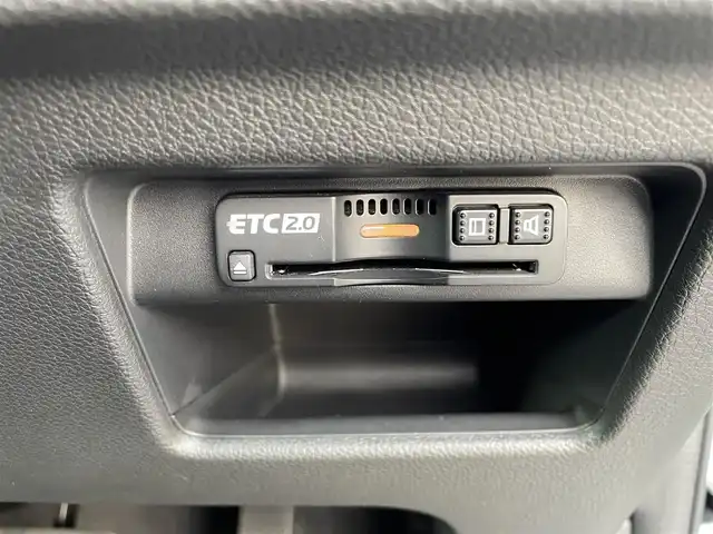 ホンダ ＣＲ－Ｖ EX・マスターピース 三重県 2021(令3)年 5.3万km プラチナホワイトパール 登録時走行距離　５２４１３ｋｍ/禁煙車/サンルーフ/黒皮シート/ルーフレール/純正ナビ/AM/FM/TV/Bluetooth/CD/DVD/TV（フルセグ）/バックカメラ/ビルトインETC/レーダークルコン/ステアリングスイッチ/パドルシフト/シートメモリー/パワーシート/パワーバックドア/プリクラ/レーンキープアシスト/オートライト/アイドリングストップ/純正フロアマット/スペアキー