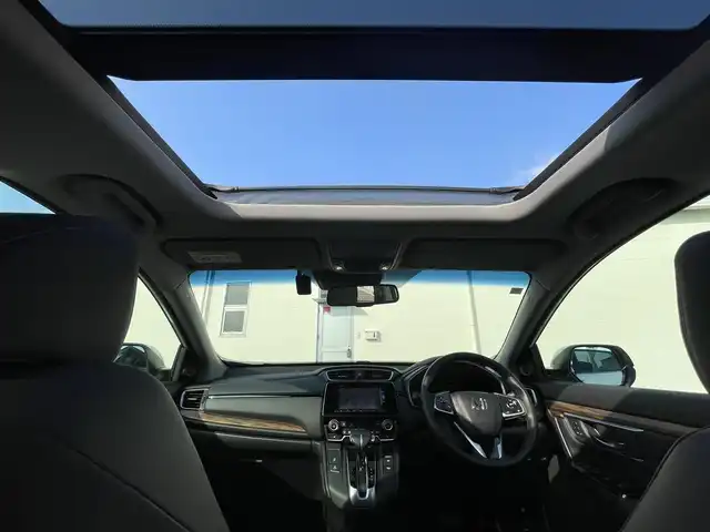 ホンダ ＣＲ－Ｖ EX・マスターピース 三重県 2021(令3)年 5.3万km プラチナホワイトパール 登録時走行距離　５２４１３ｋｍ/禁煙車/サンルーフ/黒皮シート/ルーフレール/純正ナビ/AM/FM/TV/Bluetooth/CD/DVD/TV（フルセグ）/バックカメラ/ビルトインETC/レーダークルコン/ステアリングスイッチ/パドルシフト/シートメモリー/パワーシート/パワーバックドア/プリクラ/レーンキープアシスト/オートライト/アイドリングストップ/純正フロアマット/スペアキー