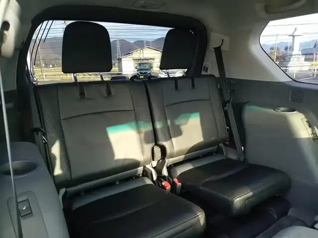 トヨタ ランドクルーザー プラド TX Lパッケージ 福井県 2011(平23)年 9.7万km ホワイトパールクリスタルシャイン 4WD/社外HDDナビ（CN-HW860D）/・（ワンセグTV/CD/DVD/Bluetooth）/バックカメラ/電動格納サードシート/クルーズコントロール/前後コーナーセンサー/前席シートヒーター/前席パワーシート/ETC/エンジンスタートボタン/純正フロアマット/オートライト/スマートキー