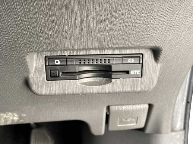 トヨタ プリウス α G 愛知県 2012(平24)年 5.5万km ホワイトパールクリスタルシャイン 純正8型ナビ/バックカメラ/純正アルミホイール/ＥＴＣ/LEDヘッドライト/ドライブレコーダー/フルセグ/CD DVD/Bluetooth/ステアリングスイッチ/スマートキー/プッシュスタート