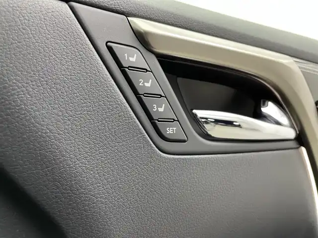 レクサス ＲＸ 450h Fスポーツ 宮城県 2016(平28)年 7.7万km グラファイトブラックガラスフレーク 4WD/純正ナビ　/マークレビンソンサウンド/全周囲カメラ　/ＨＵＤ/BSM　/三眼ＬＥＤヘッドランプ　/シーケンシャルターンランプ　/後席電動格納　/１００Ｖ電源　/パワーバックドア　/レクサスセーフティ　/アダプティブクルーズコントロール/インテリジェントクリアランスソナー/黒革シート　/メモリ機能付パワーシート/ＥＴＣ2.0　/前後ドライブレコーダー/純正20インチAW/禁煙車