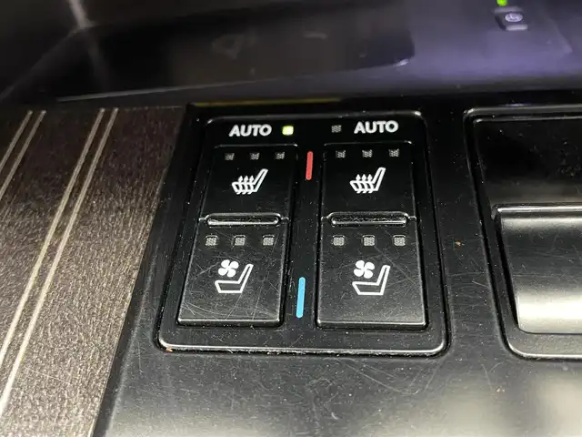 レクサス ＲＸ 450h Fスポーツ 宮城県 2016(平28)年 7.7万km グラファイトブラックガラスフレーク 4WD/純正ナビ　/マークレビンソンサウンド/全周囲カメラ　/ＨＵＤ/BSM　/三眼ＬＥＤヘッドランプ　/シーケンシャルターンランプ　/後席電動格納　/１００Ｖ電源　/パワーバックドア　/レクサスセーフティ　/アダプティブクルーズコントロール/インテリジェントクリアランスソナー/黒革シート　/メモリ機能付パワーシート/ＥＴＣ2.0　/前後ドライブレコーダー/純正20インチAW/禁煙車