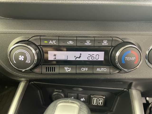 トヨタ ライズ Z 群馬県 2024(令6)年 2万km シャイニングホワイトパール 純正９型ディスプレイオーディオ　バックカメラ　前席シートヒーター　アダプティブクルーズコントロール　ＬＥＤヘッドライト　衝突被害軽減ブレーキ　レーンアシスト　クリアランスソナー　オートライト　禁煙車