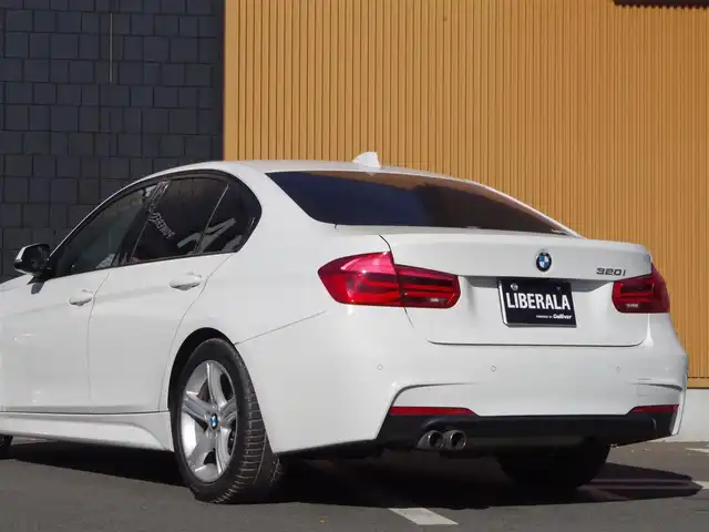ＢＭＷ ３２０ｉ Mスポーツ 埼玉県 2019(平31)年 2.7万km アルピンホワイトⅢ アダプティブクルーズコントロール/インテリジェントセーフティ/パークディスタンスコントロール/ブラインドスポットモニター/コンフォートアクセス/バックカメラ/純正ナビ/ドラレコ/ETC/シートヒーター/シートポジションメモリー機能/スタッドレスタイヤ