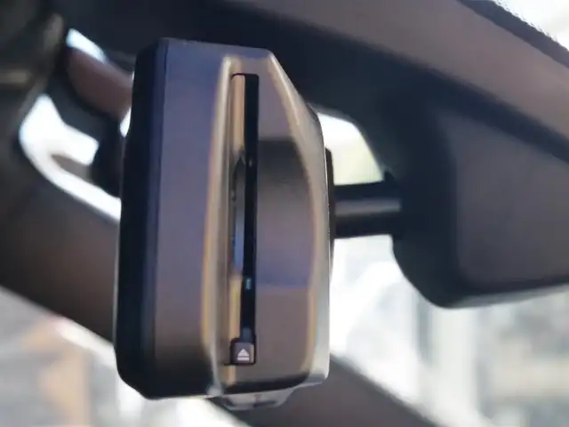 ＢＭＷ ３２０ｉ Mスポーツ 埼玉県 2019(平31)年 2.7万km アルピンホワイトⅢ アダプティブクルーズコントロール/インテリジェントセーフティ/パークディスタンスコントロール/ブラインドスポットモニター/コンフォートアクセス/バックカメラ/純正ナビ/ドラレコ/ETC/シートヒーター/シートポジションメモリー機能/スタッドレスタイヤ