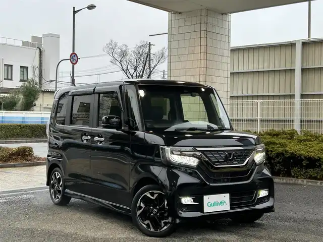 ホンダ Ｎ ＢＯＸ カスタム G L ターボ ホンダセンシング 兵庫県 2019(令1)年 1.9万km クリスタルブラックパール /ワンオーナー//純正8インチプレミアムインターナビ（VXU-195NBi）//地デジ/DVD/BT/USB/Apple Car Play//ステアリングリモコン//バックカメラ//ドライブレコーダー前後//両側パワースライドドア//ビルトインETC//純正15インチAW//ハーフレザーシート//オートLEDヘッドランプ//LEDフォグランプ//R2/3/4/6年点検記録簿//ACC//CMBS警告//先行車発進お知らせ//路外逸脱抑制システム//レーンキープアシストシステム//標識認識機能//ハイビームアシスト