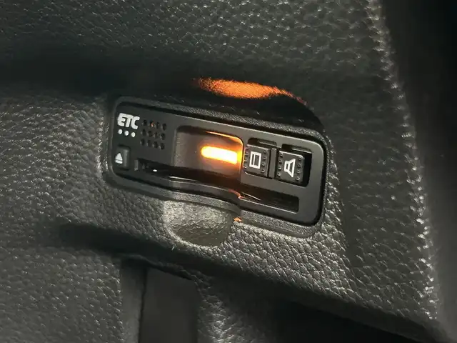 ホンダ Ｎ ＢＯＸ カスタム G L ターボ ホンダセンシング 兵庫県 2019(令1)年 1.9万km クリスタルブラックパール /ワンオーナー//純正8インチプレミアムインターナビ（VXU-195NBi）//地デジ/DVD/BT/USB/Apple Car Play//ステアリングリモコン//バックカメラ//ドライブレコーダー前後//両側パワースライドドア//ビルトインETC//純正15インチAW//ハーフレザーシート//オートLEDヘッドランプ//LEDフォグランプ//R2/3/4/6年点検記録簿//ACC//CMBS警告//先行車発進お知らせ//路外逸脱抑制システム//レーンキープアシストシステム//標識認識機能//ハイビームアシスト