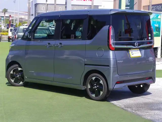 日産 ルークス ハイウェイスター X 千葉県 2020(令2)年 3.4万km チタニウムグレーメタリック エマージェンシーブレーキ/ハンズフリー左側パワースライドドア/右イージークローザードア/9インチ純正SDナビ/地デジTV/【DVD/CD再生機能　Bluetooth接続】/アラウンドビューモニター/ドライブレコーダー/ステアリングスイッチ/LEDヘッドライト/フォグライト/ウインカーミラー/コーナーセンサー/純正14インチアルミホイル/サイド/カーテン/ニーエアバッグ/インテリジェントキー