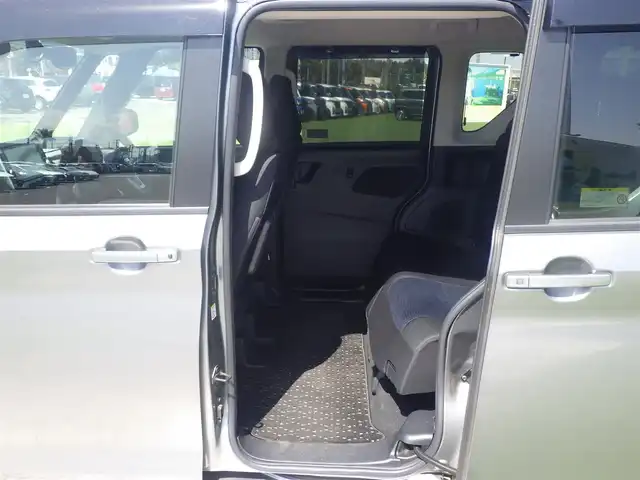 日産 ルークス ハイウェイスター X 千葉県 2020(令2)年 3.4万km チタニウムグレーメタリック エマージェンシーブレーキ/ハンズフリー左側パワースライドドア/右イージークローザードア/9インチ純正SDナビ/地デジTV/【DVD/CD再生機能　Bluetooth接続】/アラウンドビューモニター/ドライブレコーダー/ステアリングスイッチ/LEDヘッドライト/フォグライト/ウインカーミラー/コーナーセンサー/純正14インチアルミホイル/サイド/カーテン/ニーエアバッグ/インテリジェントキー