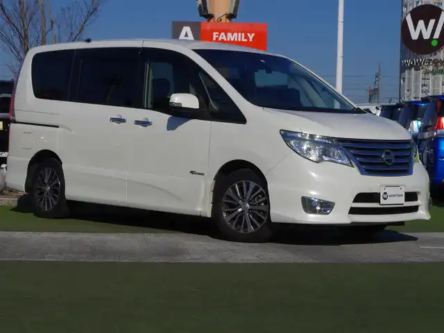 日産 セレナ