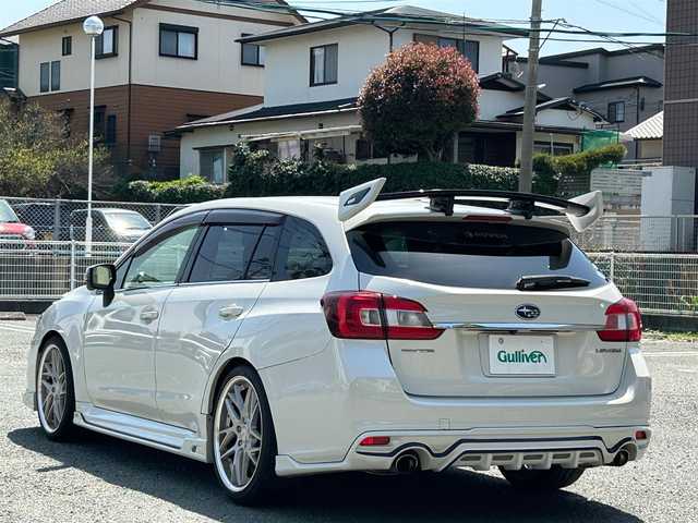 スバル レヴォーグ 1．6GT－S アイサイト 熊本県 2015(平27)年 7.2万km クリスタルホワイトP アドバンスドセーフティパッケージ/アイサイト/社外19インチAW/社外フルエアロ（ROWEN）/プッシュスタート/パナソニック製ナビ/（CD・DVD・フルセグTV・BTオーディオ・SD）/バックカメラ/ETC/レーダークルーズ/パドルシフト/前席パワーシート/LEDヘッドライト/オートライト/フォグライト/横滑り防止装置/ウィンカーミラー/純正フロアマット/ドアバイザー