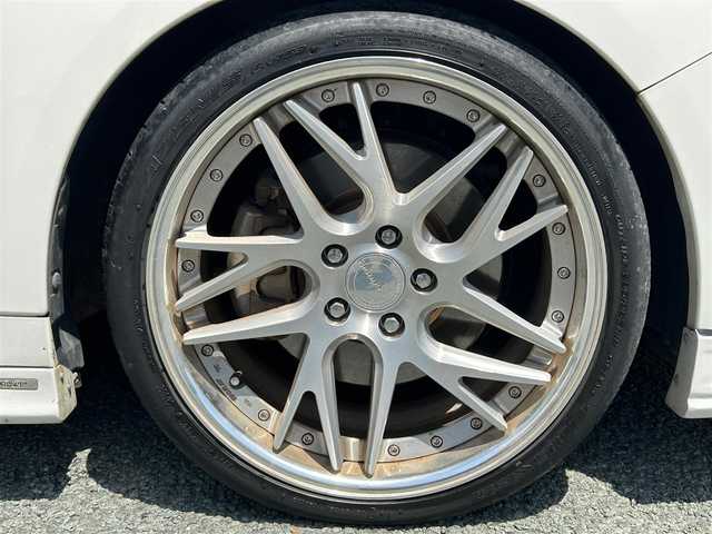 スバル レヴォーグ 1．6GT－S アイサイト 熊本県 2015(平27)年 7.2万km クリスタルホワイトP アドバンスドセーフティパッケージ/アイサイト/社外19インチAW/社外フルエアロ（ROWEN）/プッシュスタート/パナソニック製ナビ/（CD・DVD・フルセグTV・BTオーディオ・SD）/バックカメラ/ETC/レーダークルーズ/パドルシフト/前席パワーシート/LEDヘッドライト/オートライト/フォグライト/横滑り防止装置/ウィンカーミラー/純正フロアマット/ドアバイザー