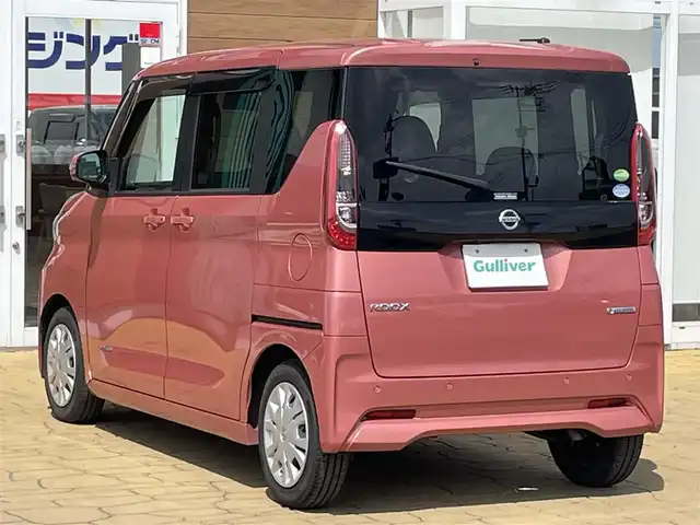 日産 ルークス X 宮崎県 2020(令2)年 2.8万km ブロッサムピンク 衝突軽減ブレーキ/レーンキープアシスト/クリアランスソナー/純正SDナビ(MM318D-W)/フルセグ/BT/DVD/CD/全方位カメラ/ステアリングスイッチ/片側パワースライドドア/スマートキー/プッシュスタート/ハロゲンヘッドライト/オートライト/純正フロアマット
