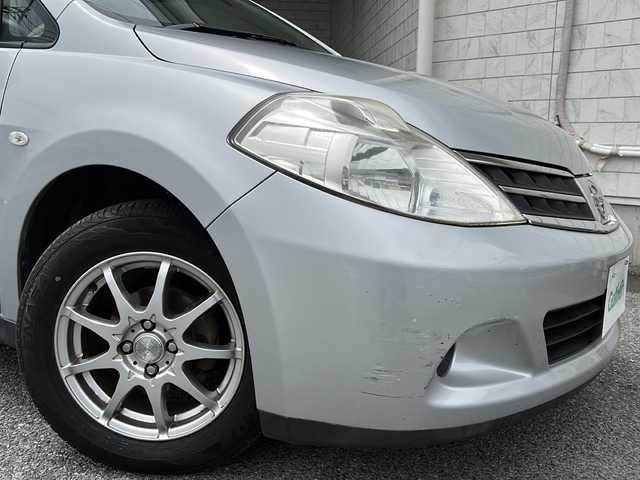日産 ティーダ 15M SV +プラズマ 神奈川県 2012(平24)年 6.8万km ブリリアントシルバー 純正ディーラーナビ(CD/BT/ワンセグTV)/オートエアコン/Wエアバック/オートライト/純正フロアマット/ETC/保証書/取扱説明書