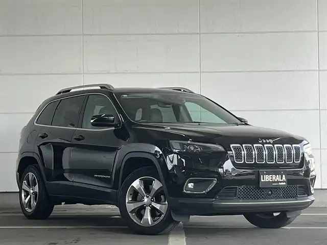 クライスラー・ジープ ジープ チェロキー リミテッド 山形県 2019(平31)年 2.3万km 黒 uコネクトナビ/バックカメラ/サイドカメラ/前後ドライブレコーダー/アダプティブクルーズコントロール/AppleCarPlay/ベンチレーション/パワーシート/レザーシート/ブラインドスポットモニター/電動リアゲート/フットオープナー/パドルシフト